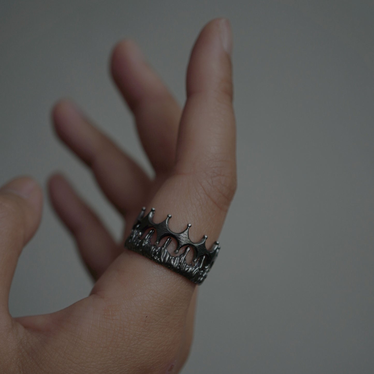 Stella Ring - Crown - Oxidised Silver
