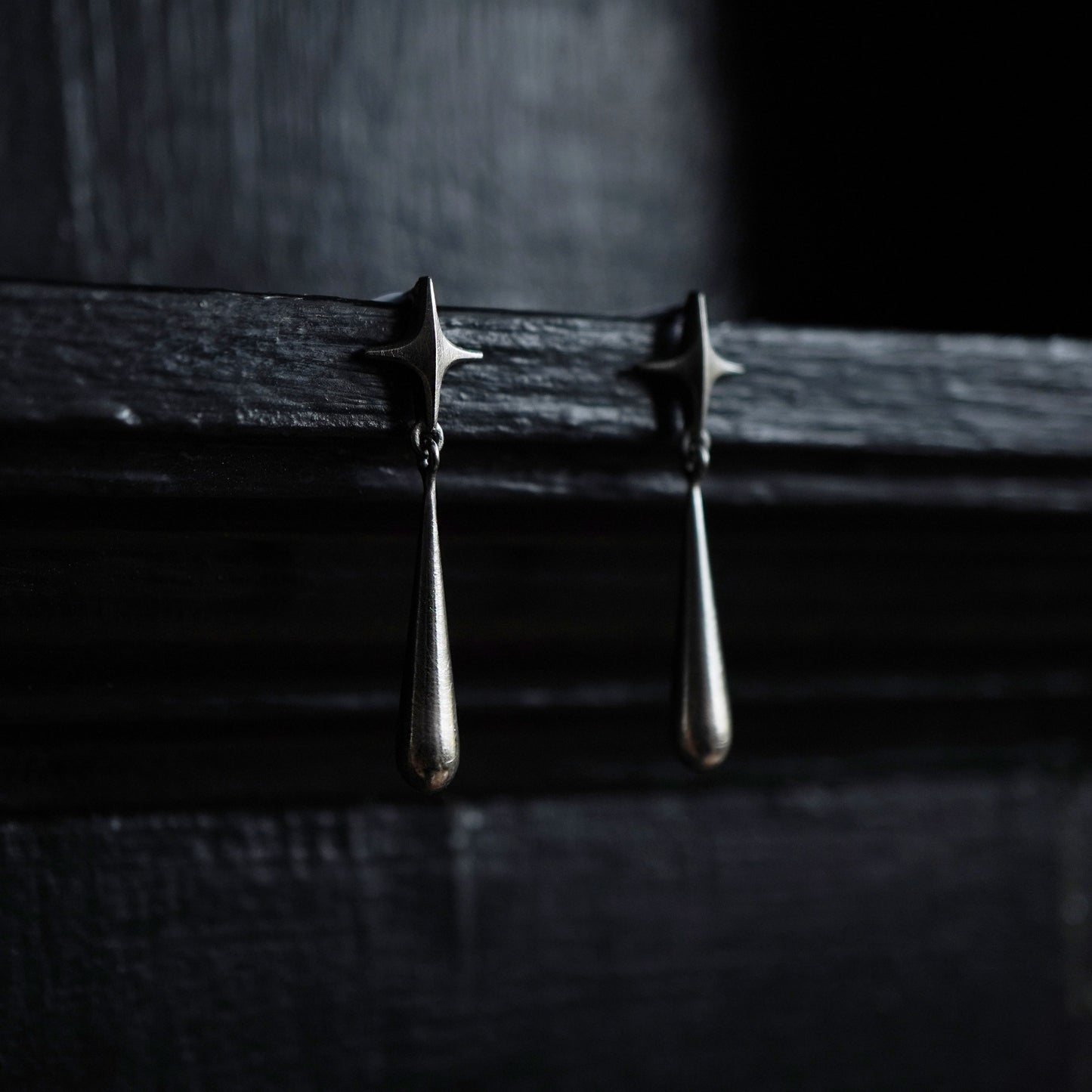Stella Drop Earrings - Ⅱ - Oxidised Silver