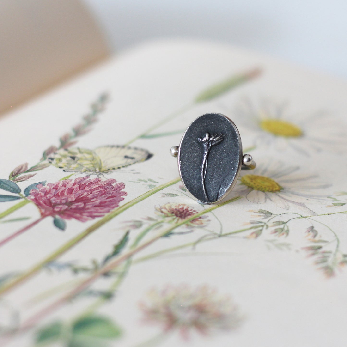 Fossil Mini Daisy Ring - Oxidised Silver