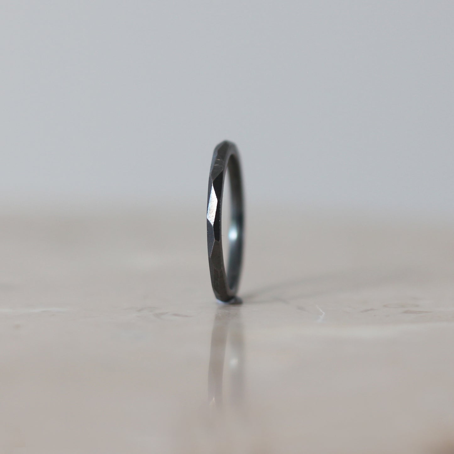 Geometric Faceted Ring 2mm - Silver/Oxidised