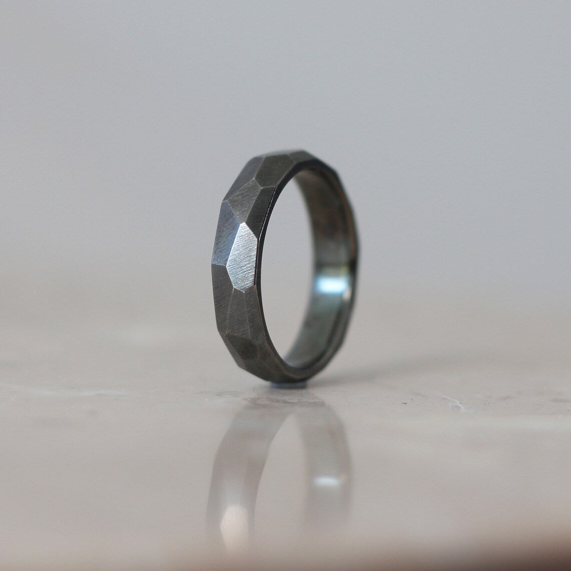 Geometric Faceted Ring 5mm - Silver/Oxidised